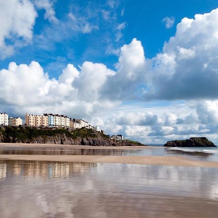 4 Bed In Tenby Fb003 Exterior photo
